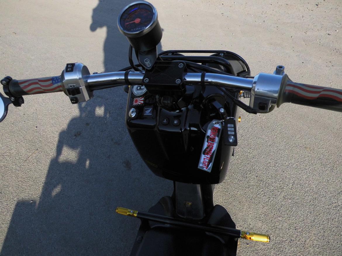 Honda zoomer (custom) low rider billede 4