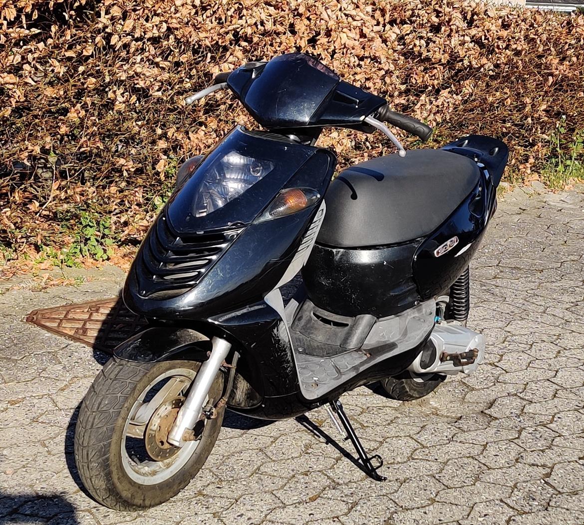 Aprilia Sonic GP billede 2