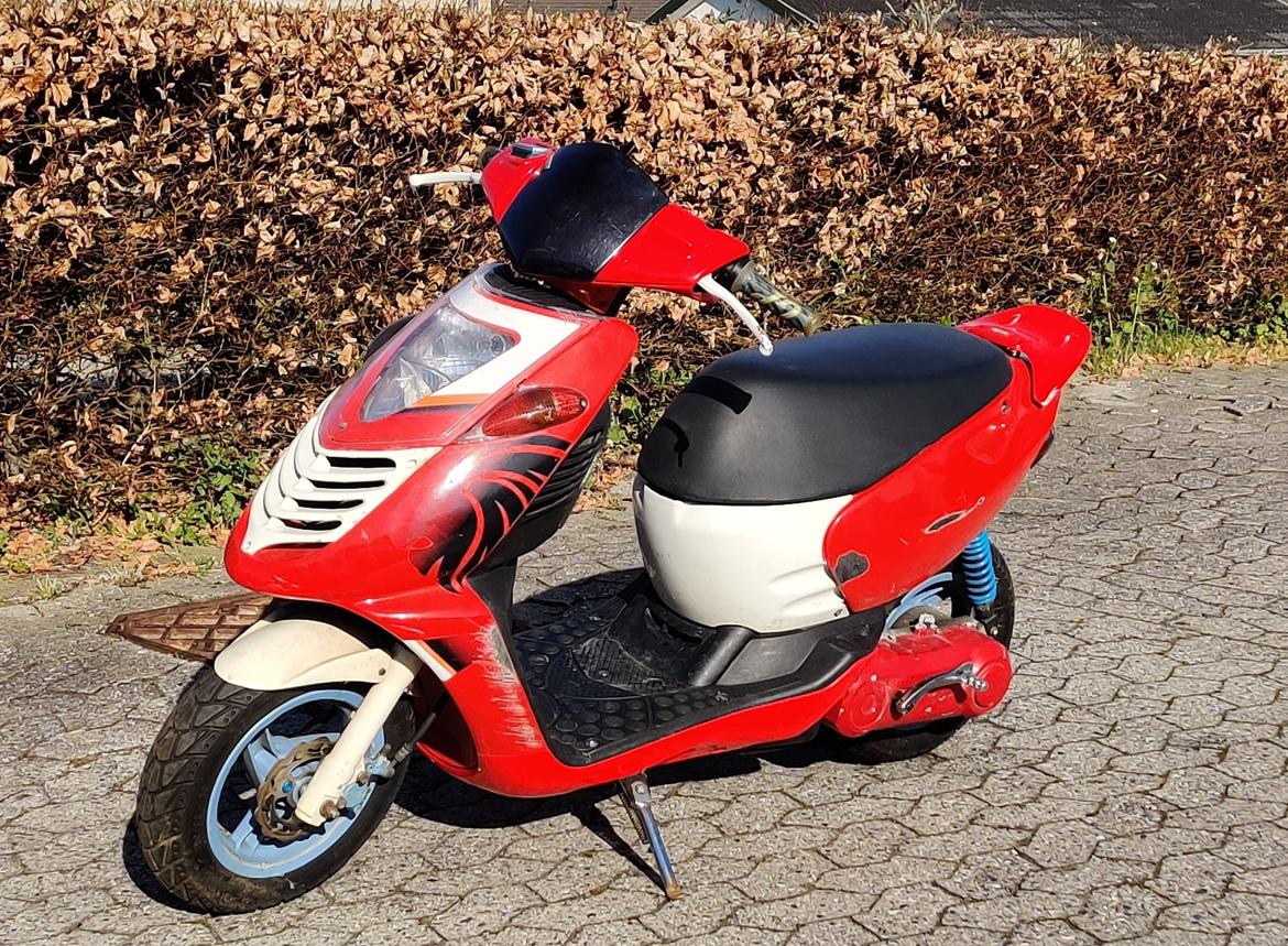 Aprilia Sonic GP billede 2