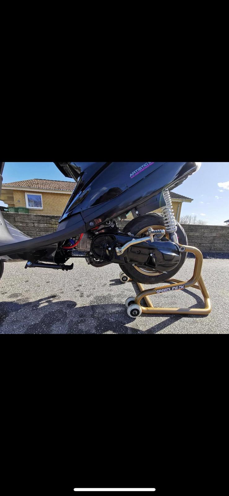 Yamaha Jog Artistic Speciel LC  billede 7