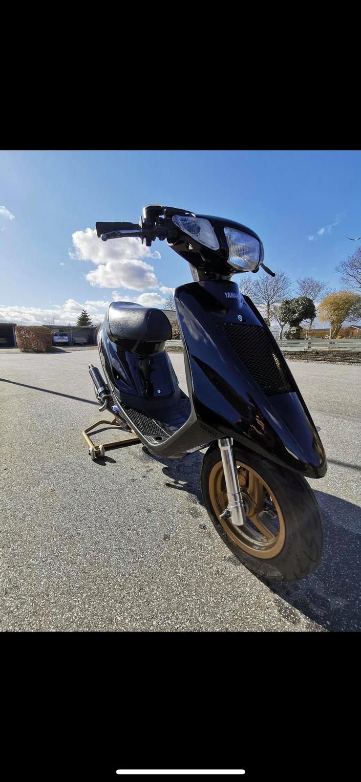 Yamaha Jog Artistic Speciel LC  billede 1