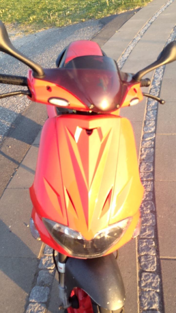 Gilera Runner SP 45er med min fede Ferrari skjolde  billede 8