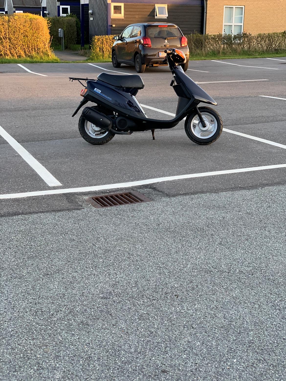 Yamaha Jog Artistic Special SOLGT billede 7