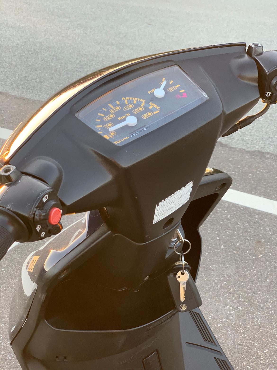 Yamaha Jog Artistic Special SOLGT billede 14