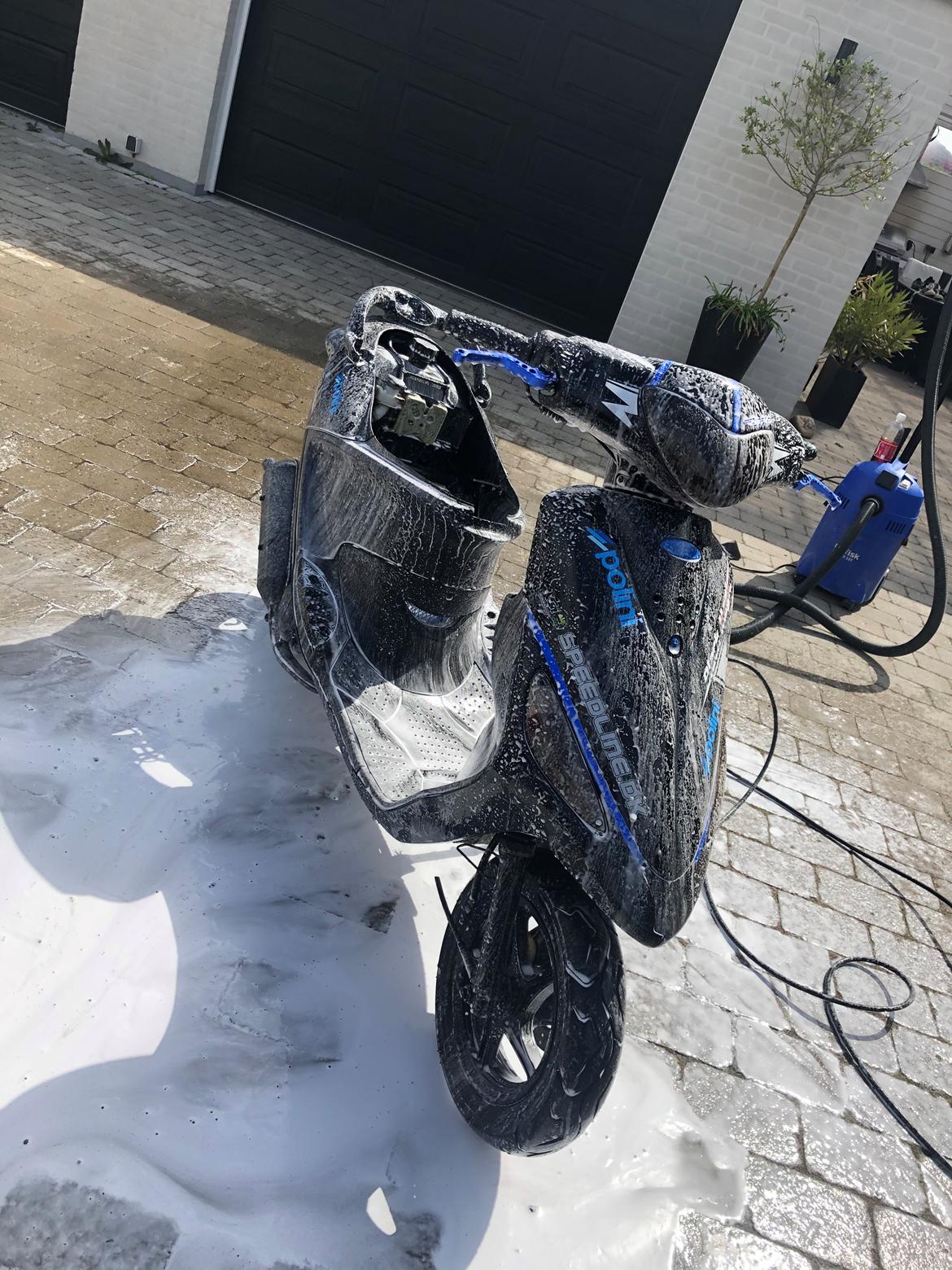 PGO Black magic  billede 2