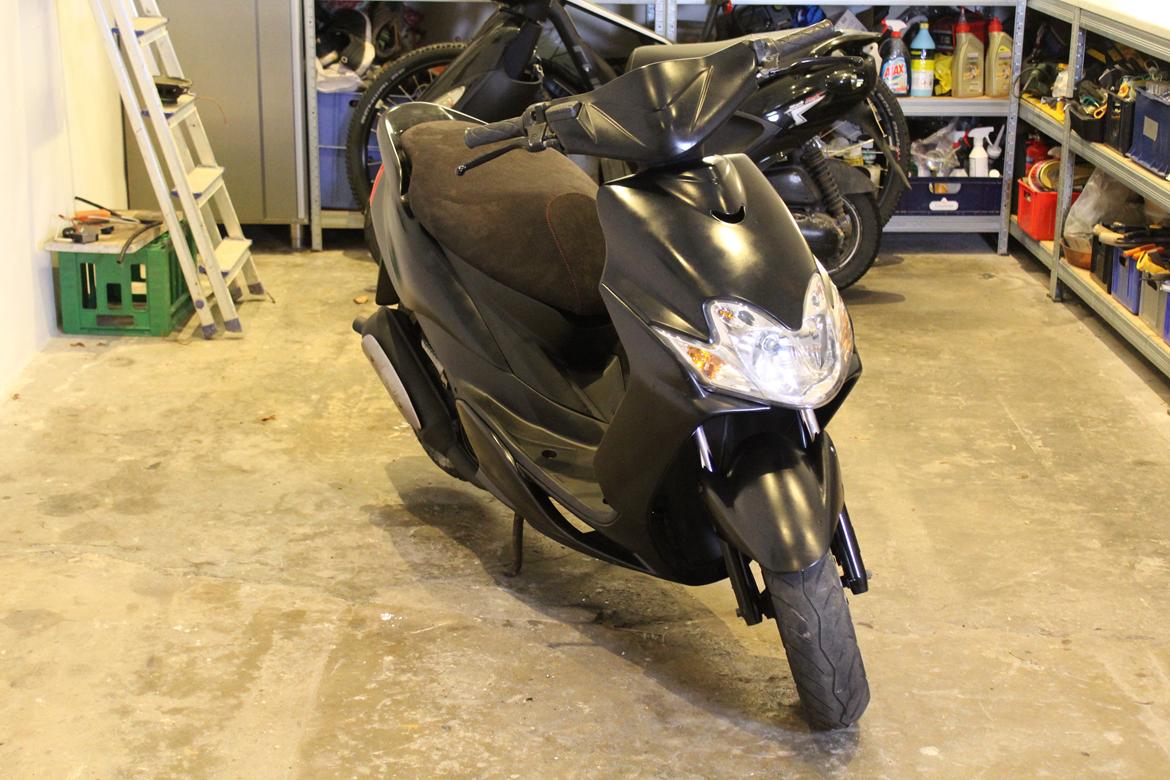 Yamaha Jog R Alcantara edition billede 3