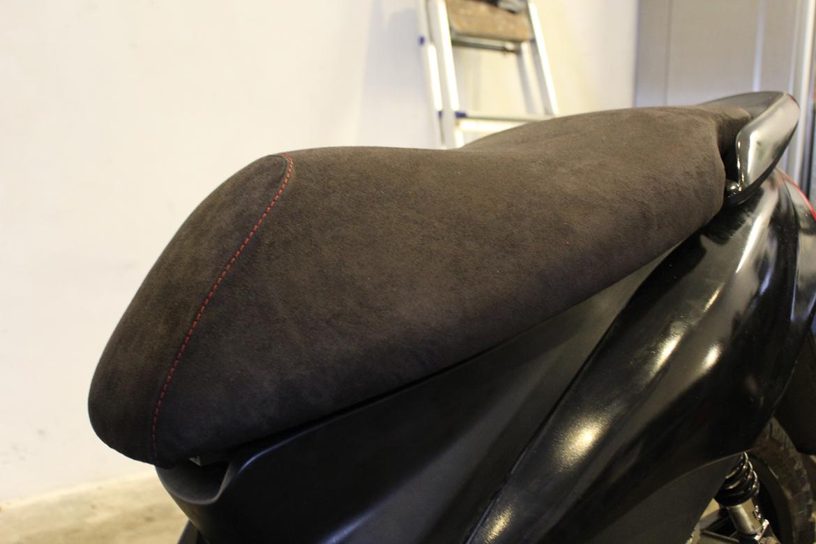 Yamaha Jog R Alcantara edition billede 9