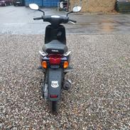 Yamaha Neos