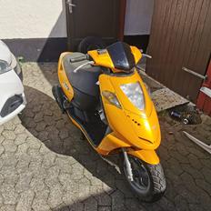 Aprilia Sonic (SOLGT)