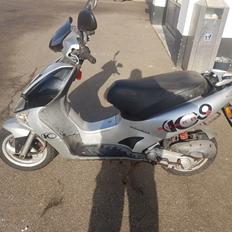 Kymco Super 9