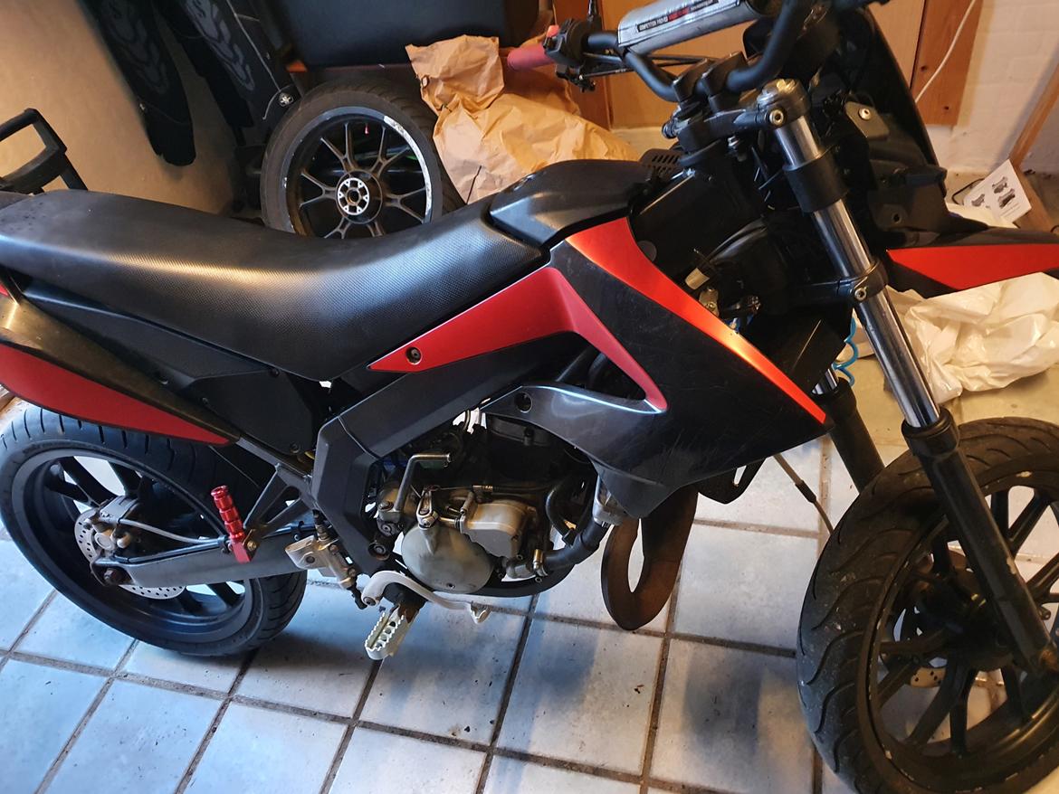 Derbi Senda X-Treme SM [SOLGT] billede 5