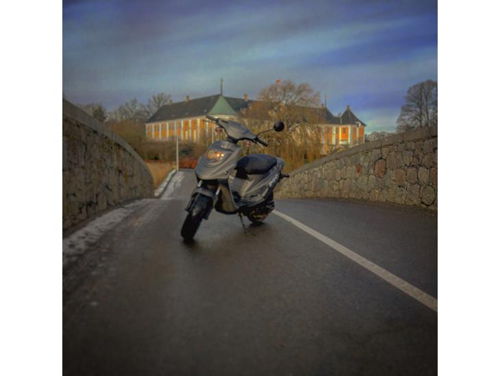 {{currentPhoto.altText}} billede {{currentPhoto.number}}