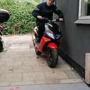 Peugeot Speedfight 2 