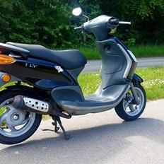 Piaggio Fly 50