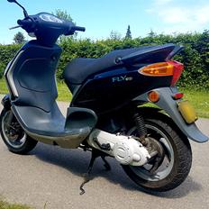 Piaggio Fly 50