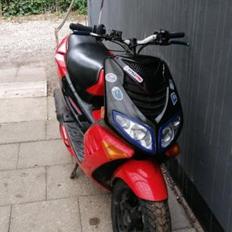 Peugeot Speedfight 2 