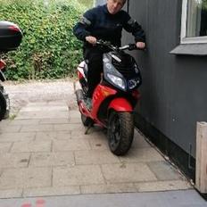 Peugeot Speedfight 2 