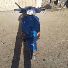 Piaggio Vespa ET2