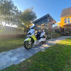 Yamaha TS7 Jog R "Politi"