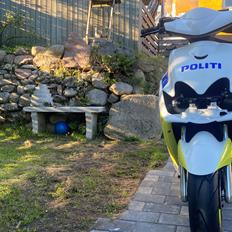 Yamaha TS7 Jog R "Politi"