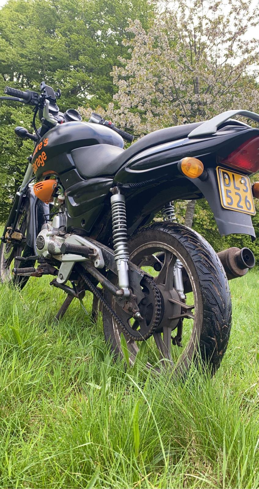 Yamasaki YM50-8 billede 3