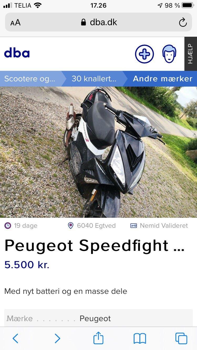 Peugeot Speedfight 3 - Jeg så denne annonce på DBA og tænke at den måske godt kunne gå, da vi så kom der ud så var den total smadret og i dårlig stand. Vi gad ikke til at køre hjem igen, så vi endte med at købe den. billede 13