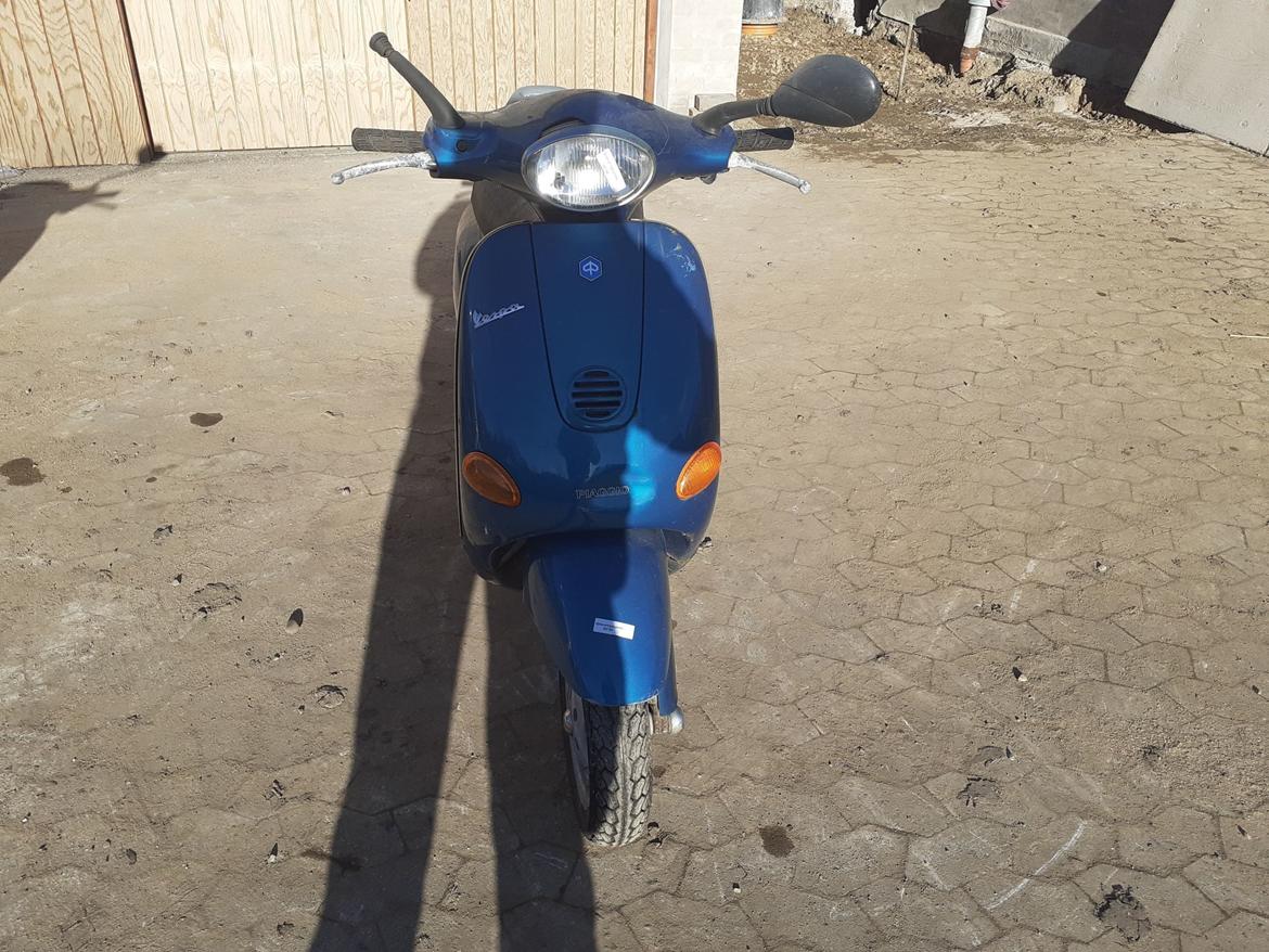 Piaggio Vespa ET2 billede 1