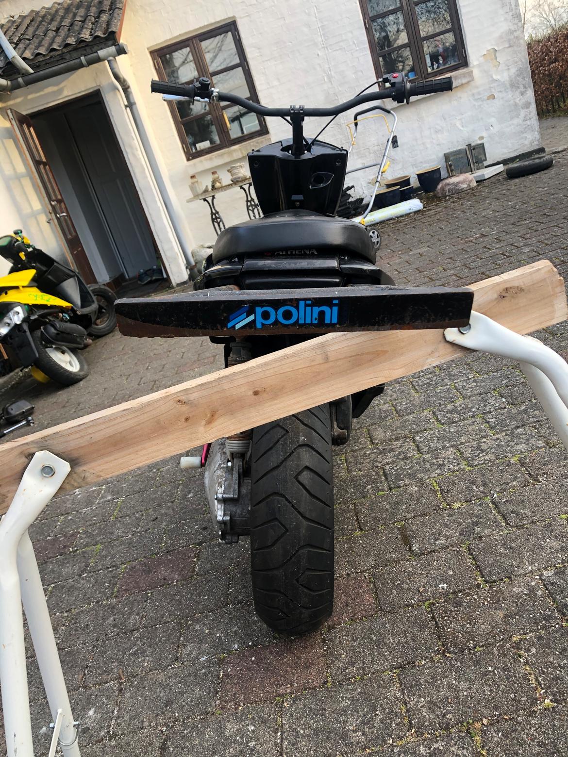 Yamaha Slider Stunt billede 4