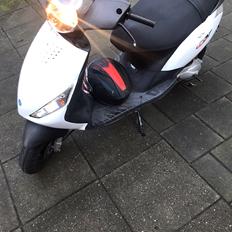 Piaggio New zip. SOLGT 