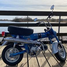 Honda ST 50 Dax