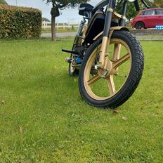 Piaggio Bravo Racer ombygget