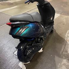 Piaggio New Zip 2t Cat 2000 