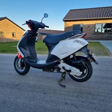 Piaggio New Zip 4takt (Solgt)