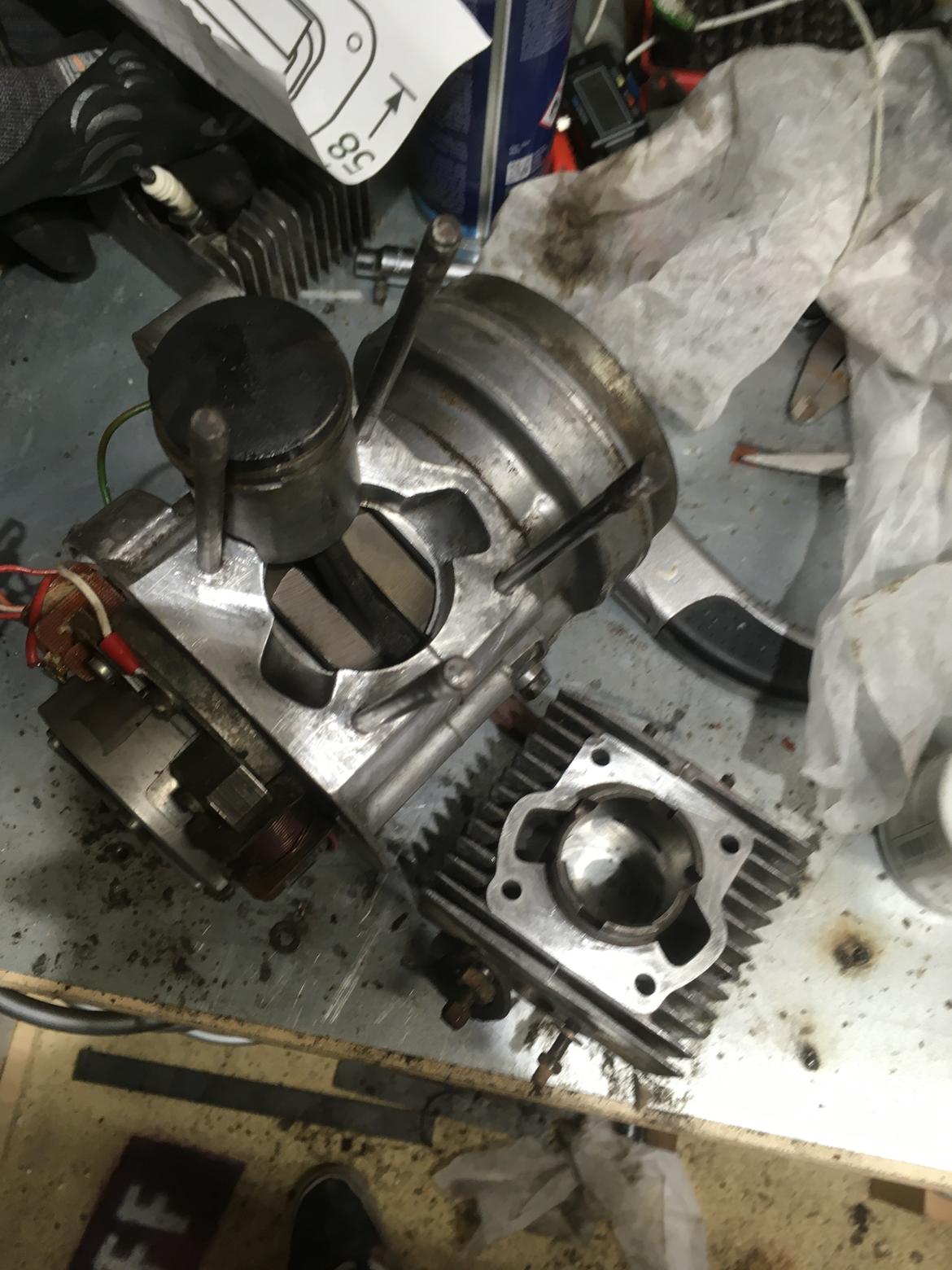 Veteraner Jawa babetta 206 (under renovering) billede 12