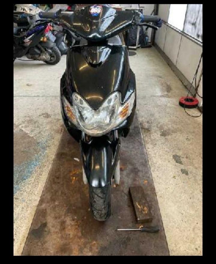 Yamaha Jog r - billederne som jeg købte den ud fra billede 5