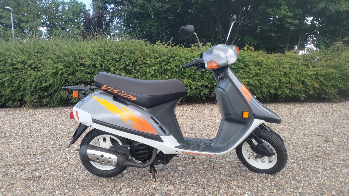 Honda Vision MET-IN  billede 1