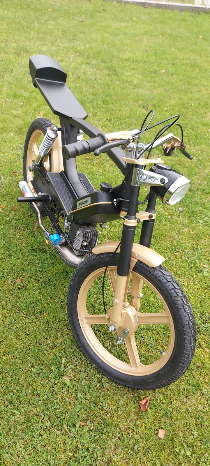 Piaggio Bravo Racer ombygget billede 7