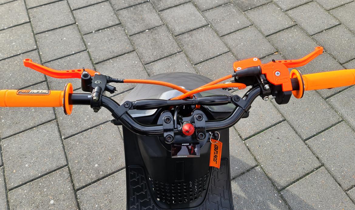 PGO Hot 50 billede 14