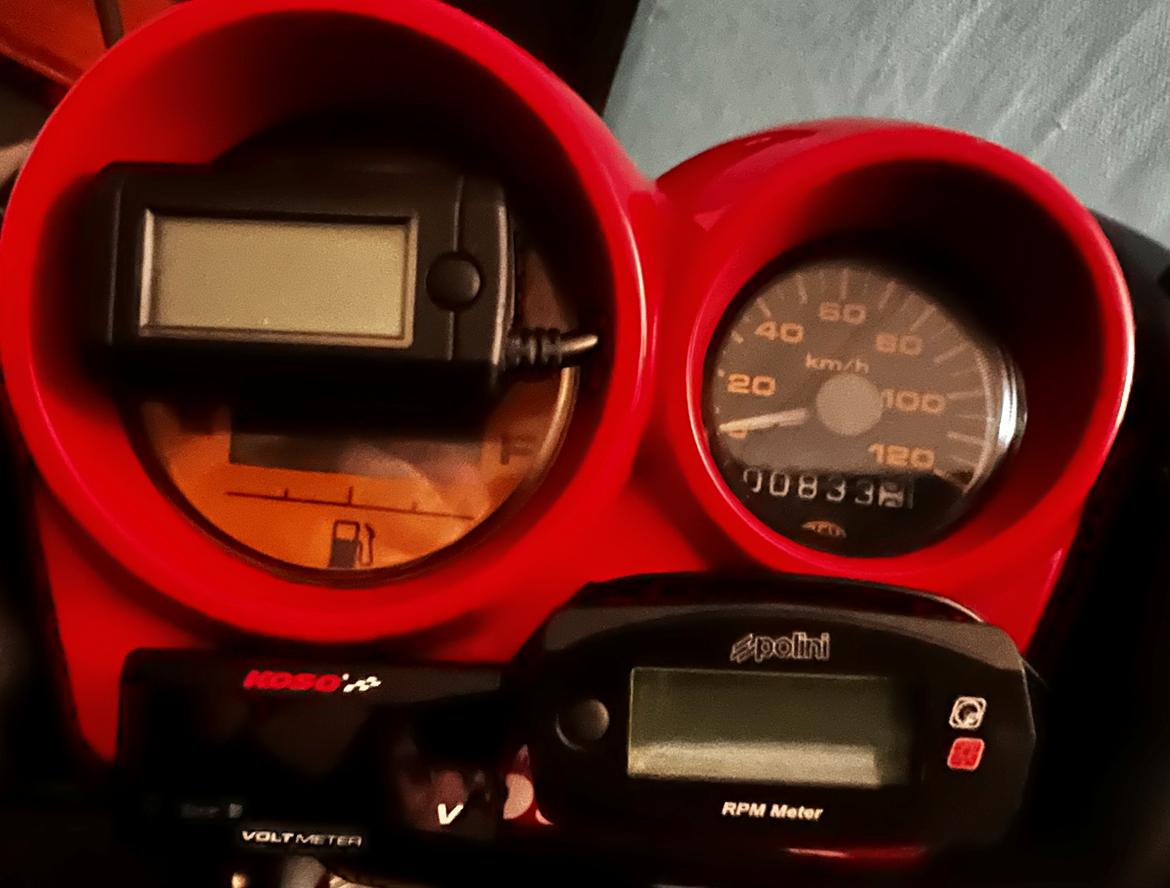 Yamaha Aerox LC -DD  - Top-performances Temperaturmåler - Polini RPM tæller - Koso Voltmeter - Aerox Speedometer - Aerox Benzinmåler.  billede 27