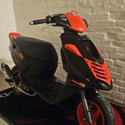 Aprilia Sonic LC