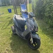 Yamaha Jog r