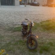 Suzuki fz50