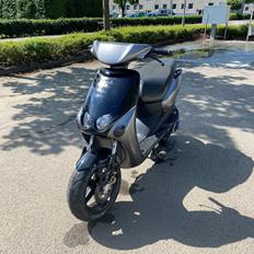 Yamaha Neos