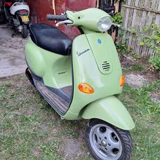Vespa Et2