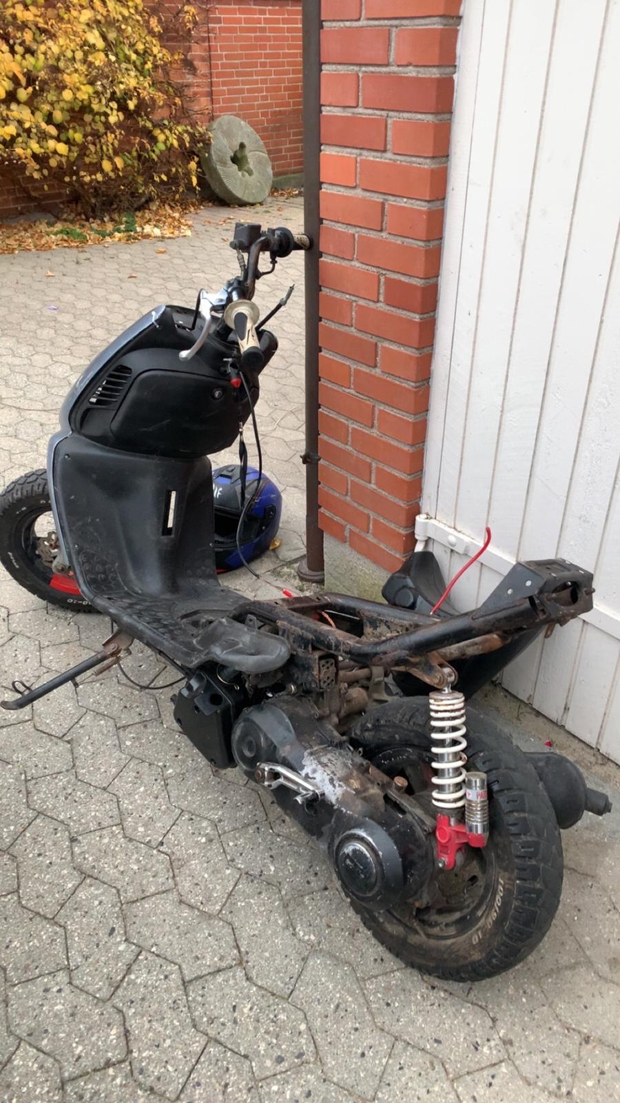 Aprilia Sonic ac (projekt) under ombygning til sr50 blok billede 6