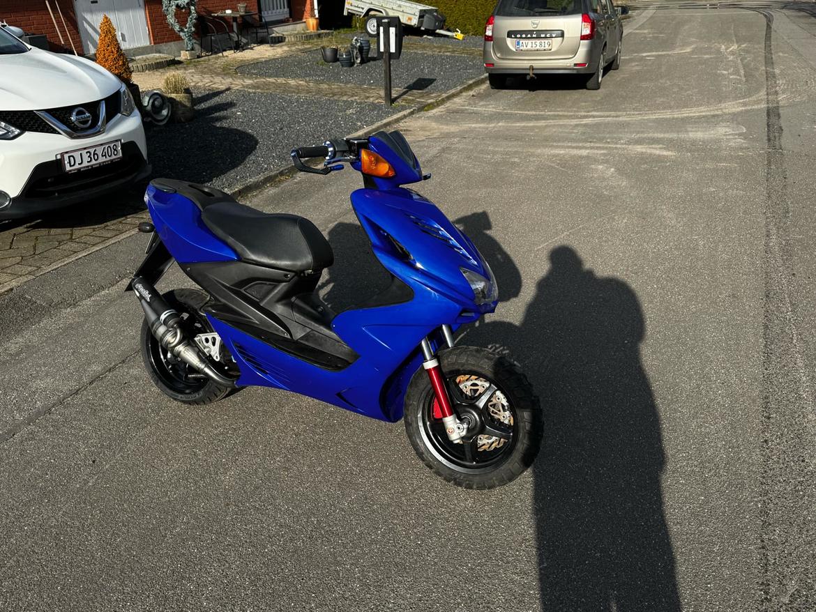 Yamaha Aerox Valentino Rossi edition - Som den står nu 75% færdig billede 1