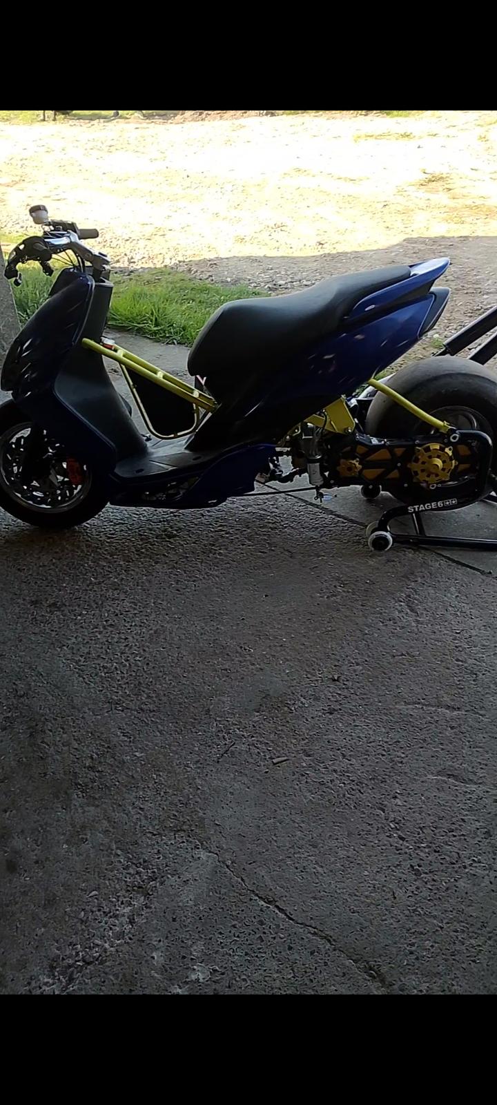 Yamaha Jog r 2 fast 204cc billede 1