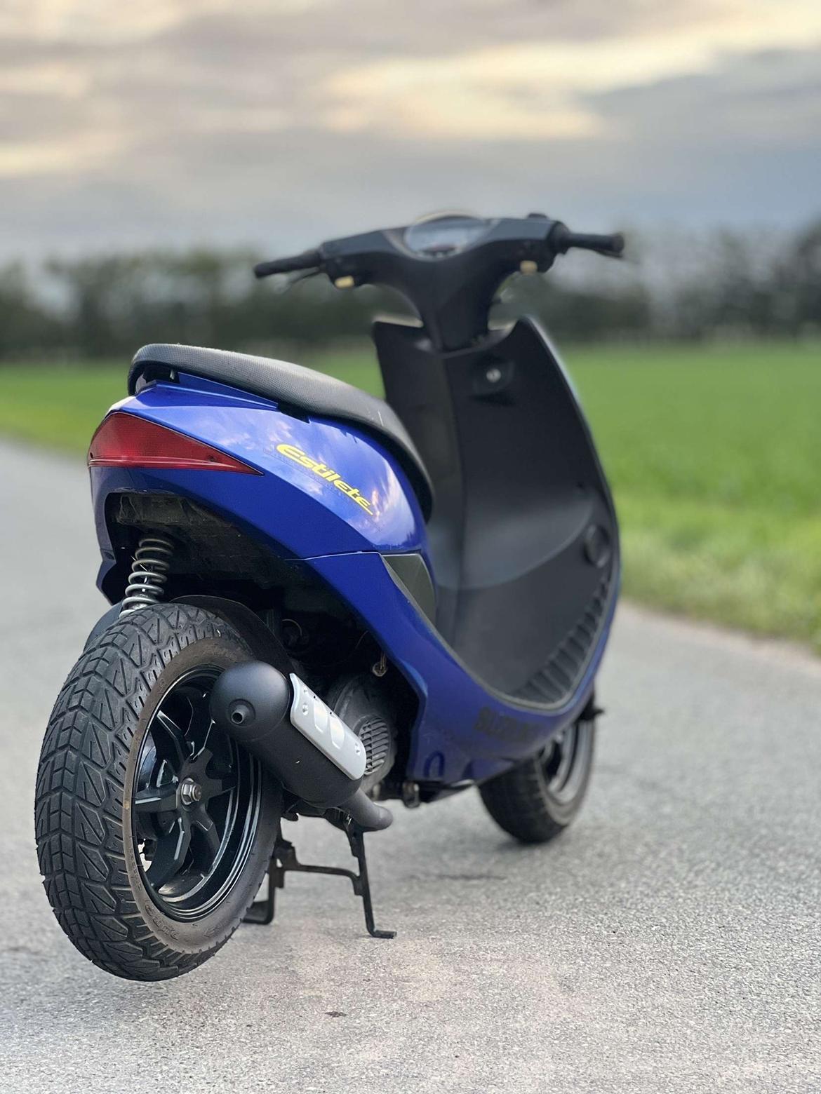 Suzuki Estilete billede 2