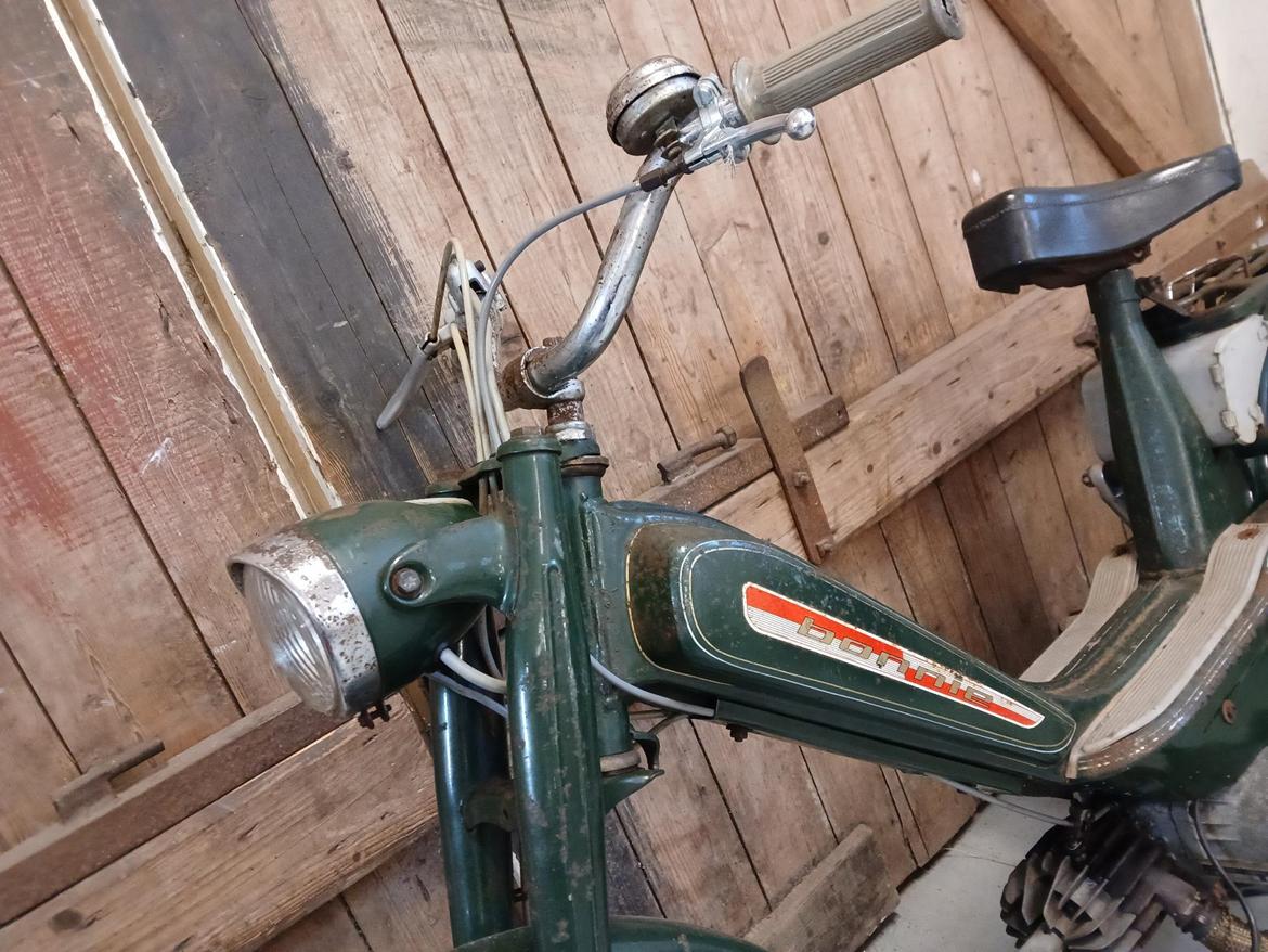 Sachs Bonnie - der er kun et bremse håndtag fordi bagbremsen sidder i pedalerne billede 11