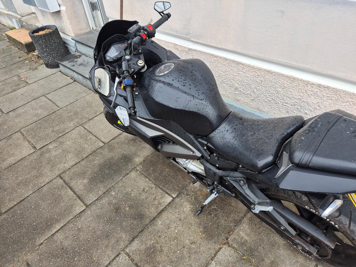 Yamasaki YM50-10 billede 1